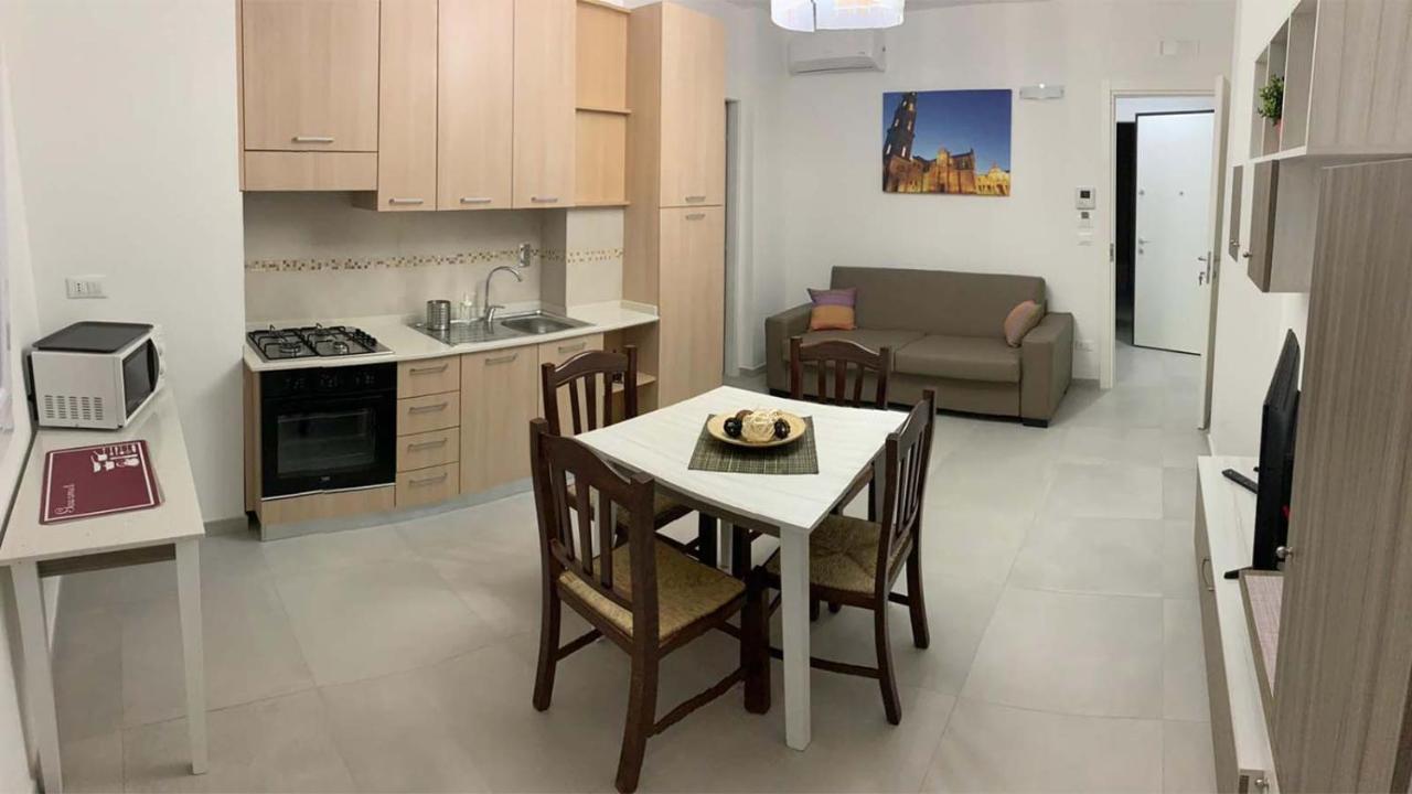 3G Baroque Apartments Λέτσε Εξωτερικό φωτογραφία