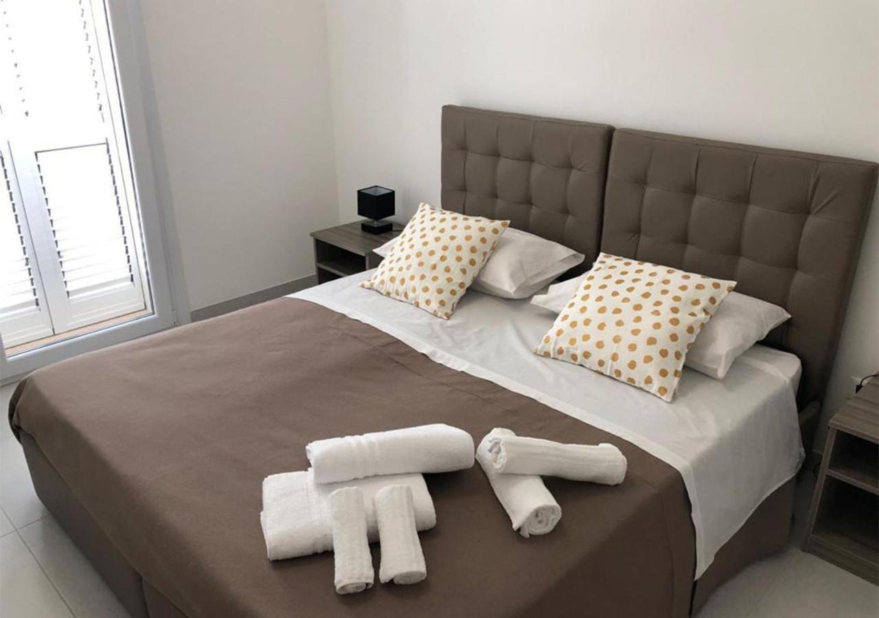 3G Baroque Apartments Λέτσε Εξωτερικό φωτογραφία
